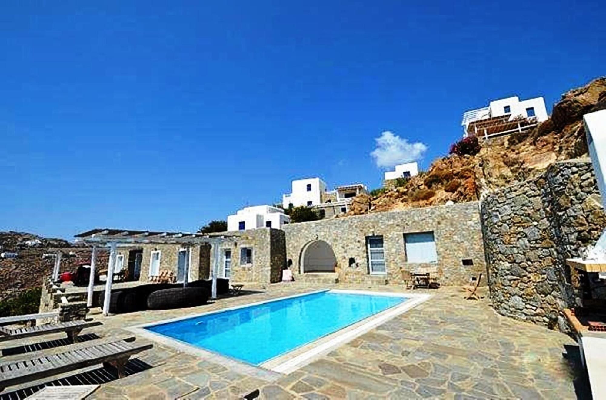 Atlantis Super Paradise Beach (Mykonos)
