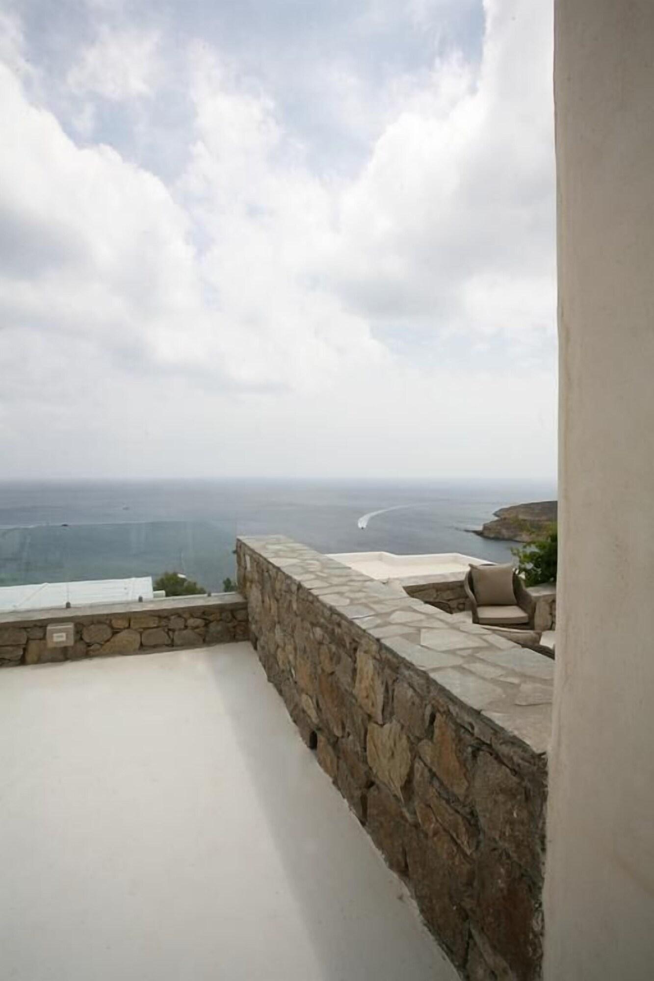 Atlantis Aparthotel